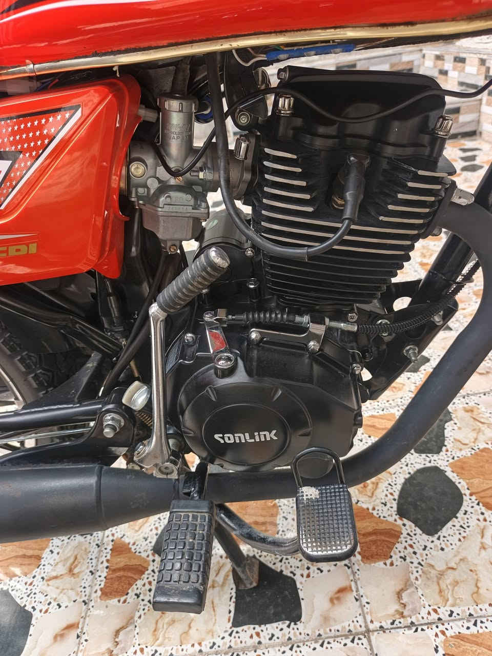 سلام عليكم دراجه سولنك موديل 2025 جديده محرك 200cc جاهزة من كلشي شغل واطلع لون مميز كله شغاله كهربائيات محرك كفاله من كلشي اذا ممدوده عليه سبانه تاخذه بلاش شرط  شلعه معدل فوول نعومه اوراق منفيس عدد 2؟ تشغيل عن بعد بصمه عدد 2 ريمون وسكان؟؟  العنوان رمادي تأميم قادسيه الثانيه؟؟  السعر 950 وبيه مجال بسيط حك جيه *********** واتساب + اتصال او خاص شكرا جزيلا
