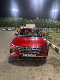 توكسان  2023 لون احمر  محرك 2500 وارد امريكي فور ويل ماشي 31 - الف ميل...