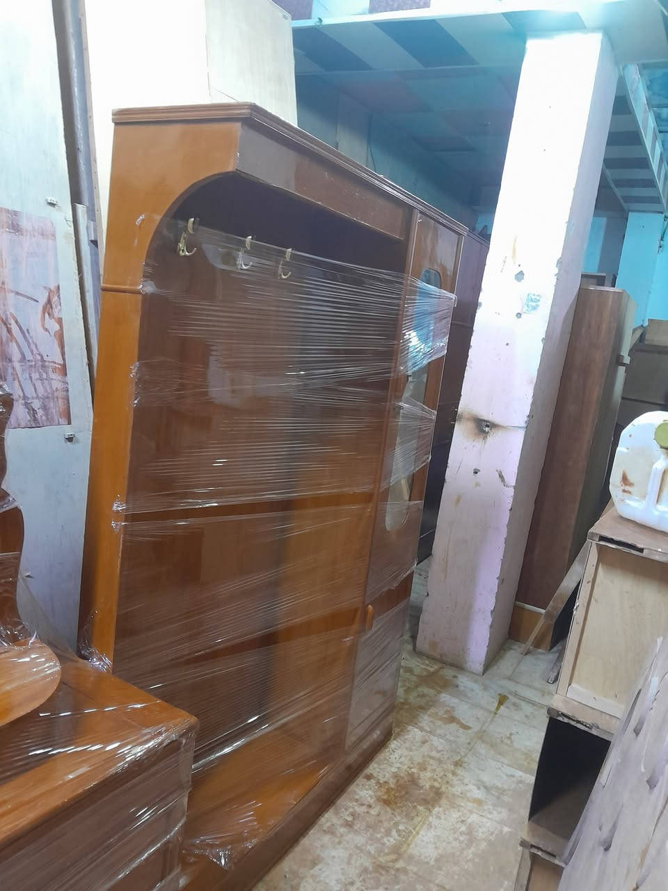 غرفة نجارة ام ال٦ بيبان للبيع
السعر ٥٠٠ الف بي مجال للشراي
العنوان حلة ابو غرق حي الحسين
#مصطفى النجار للتفاصيل الاتصال على الرقم *********** او تواصل على واتساب
