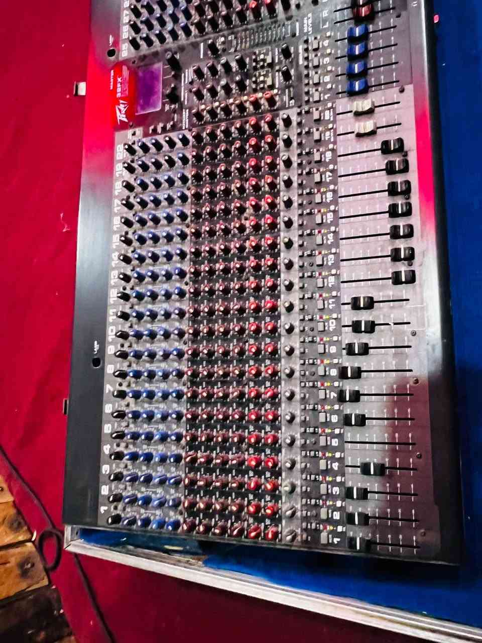 السلام عليكم بيع مستعجل   كل الموجود ٥٠٠ الف  بس الجهاز الدينكور بي خلل بصيط  للتواصل    ***********  ابو زيد العزاوي   عنواني بابل
