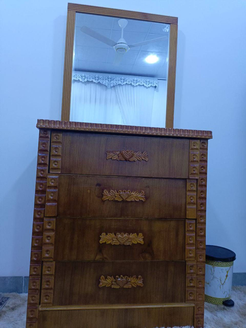 للبيع ميز مرايا عدد اثنين سعر الميز الواحد ٦٠


**إذا كنت صاحب هذا الإعلان وتريد حذفه لأي سبب، رجاءا أرسل رسالة إلى الدعم الفني**