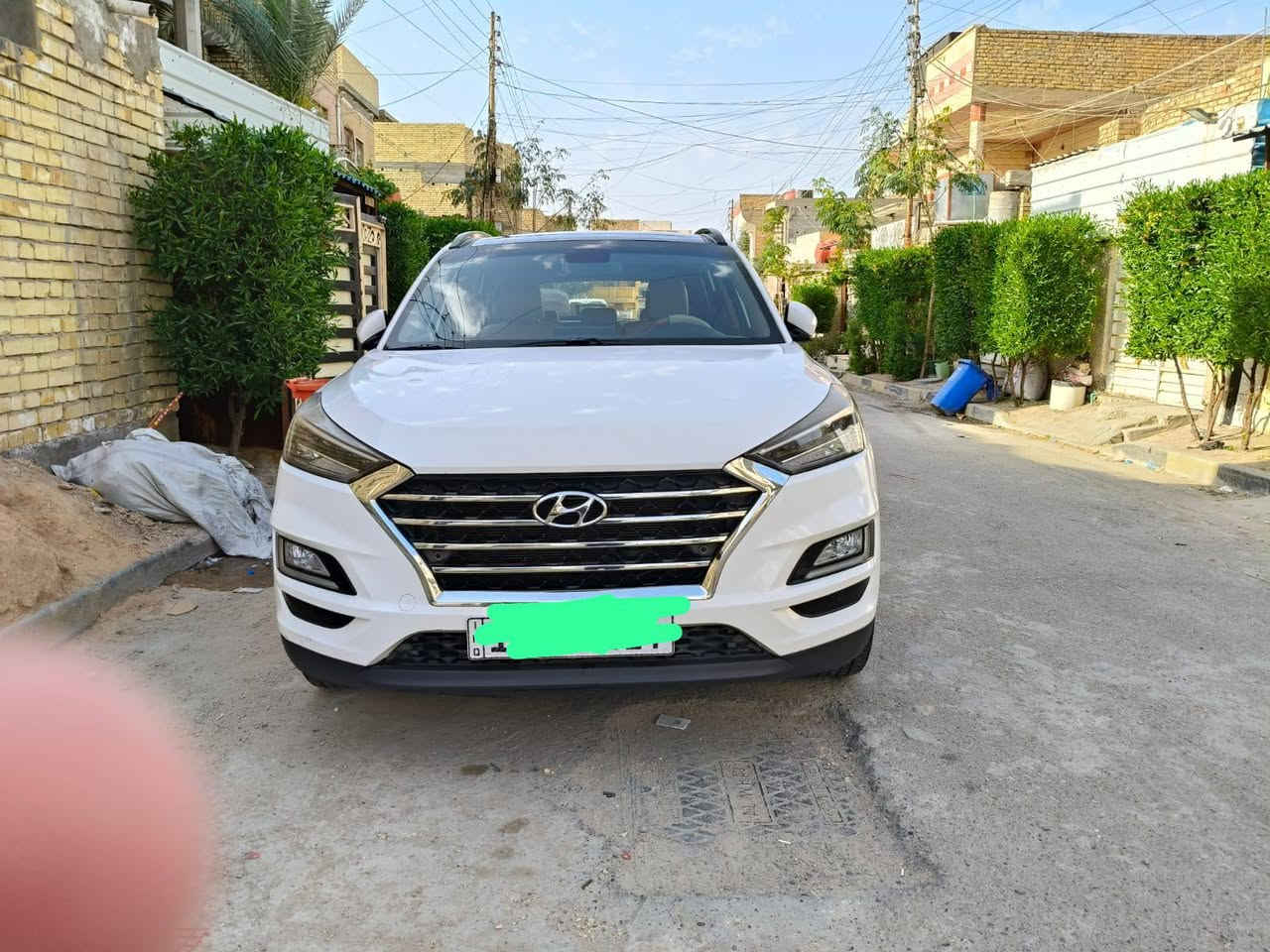 السلام عليكم توسان خليجي فول مواصفات بصمه بنروما كشنات جلد كهرباء تبريد قطعتين خمس عدسات عدسة دوارة مري شفط شاحن واير ليس اشاير بالمري انظمه قيادة سايد بريك بالرجل بدون صبغ بيها بارد 
سعر 200 بيها مجال بسيط 
***********
