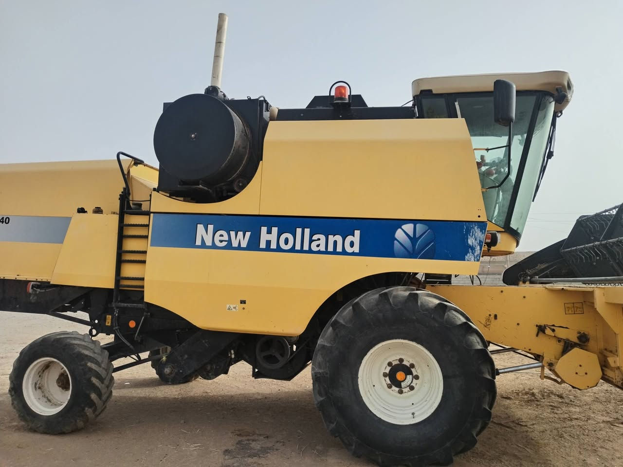 السلام عليكم. حاصده للبيع موديل 2014 السعر 75 مليون. للاستفسار ***********
