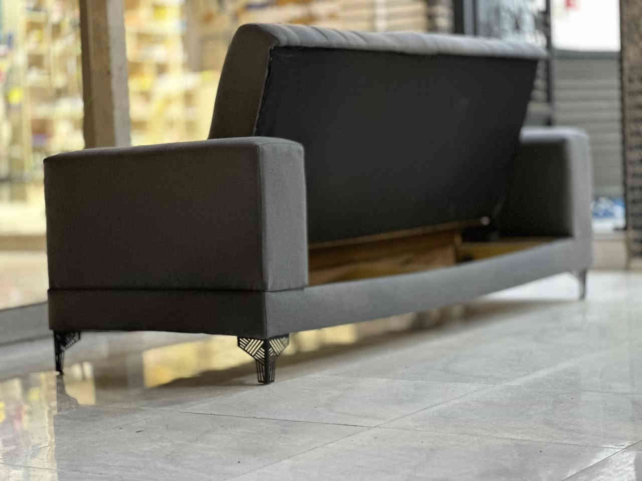 تخم تركي 8 نفرات نضافه 100/100  مستخدم قليل  نضام السرير ومخزن بقماش الكتان لون رصاصي  هيكل بل كامل حديد وخشب زان  وبسعر  (صدمه 🔥) اخو البلاش عنوانه اربيل زانكو 99 قرب مطعم كص سنگر يوجد توصيل ل بغداد ولباقي المحافظات الأخرى 
*********** واتساب فقط ( علي)
