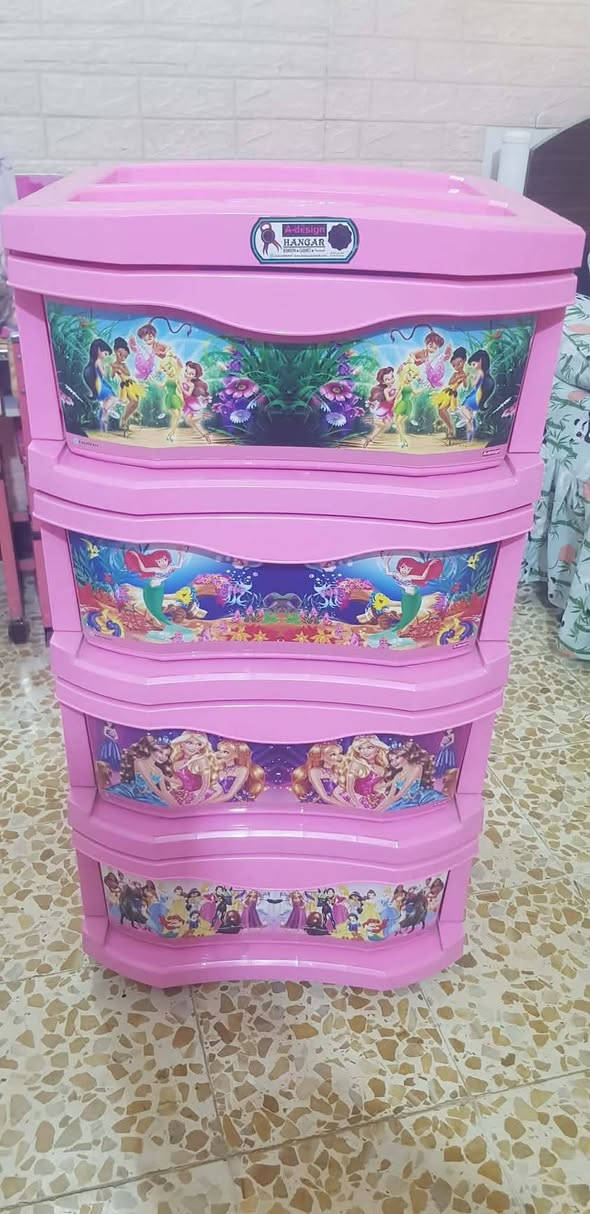 جربايه ميز وكرسي غرفه كامله مال بنوتات حلوه السعر150وبيهه. مجال


**إذا كنت صاحب هذا الإعلان وتريد حذفه لأي سبب، رجاءا أرسل رسالة إلى الدعم الفني**