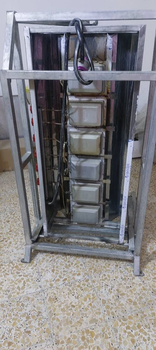 شوايات كص اثنين نظيفات جداً وستعمال كلش قليل مال موكب هن والغراض كاملات اتصال على التليفون ***********
