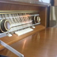 قطعة أنتيك • تليفونكن ألماني • موديل Wien 2464