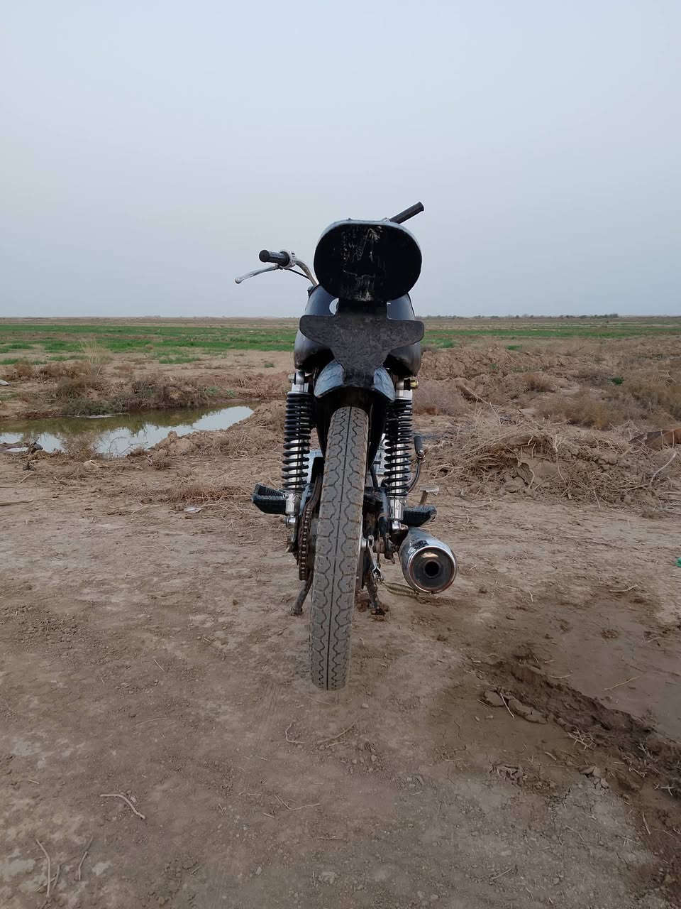 سلام عليكم دراجه نامه البيع كلك كلك
موديل 2025 السعر 400 وبيه مجال المكان ديوانيه البدير 
تصال عله الرقم ***********
