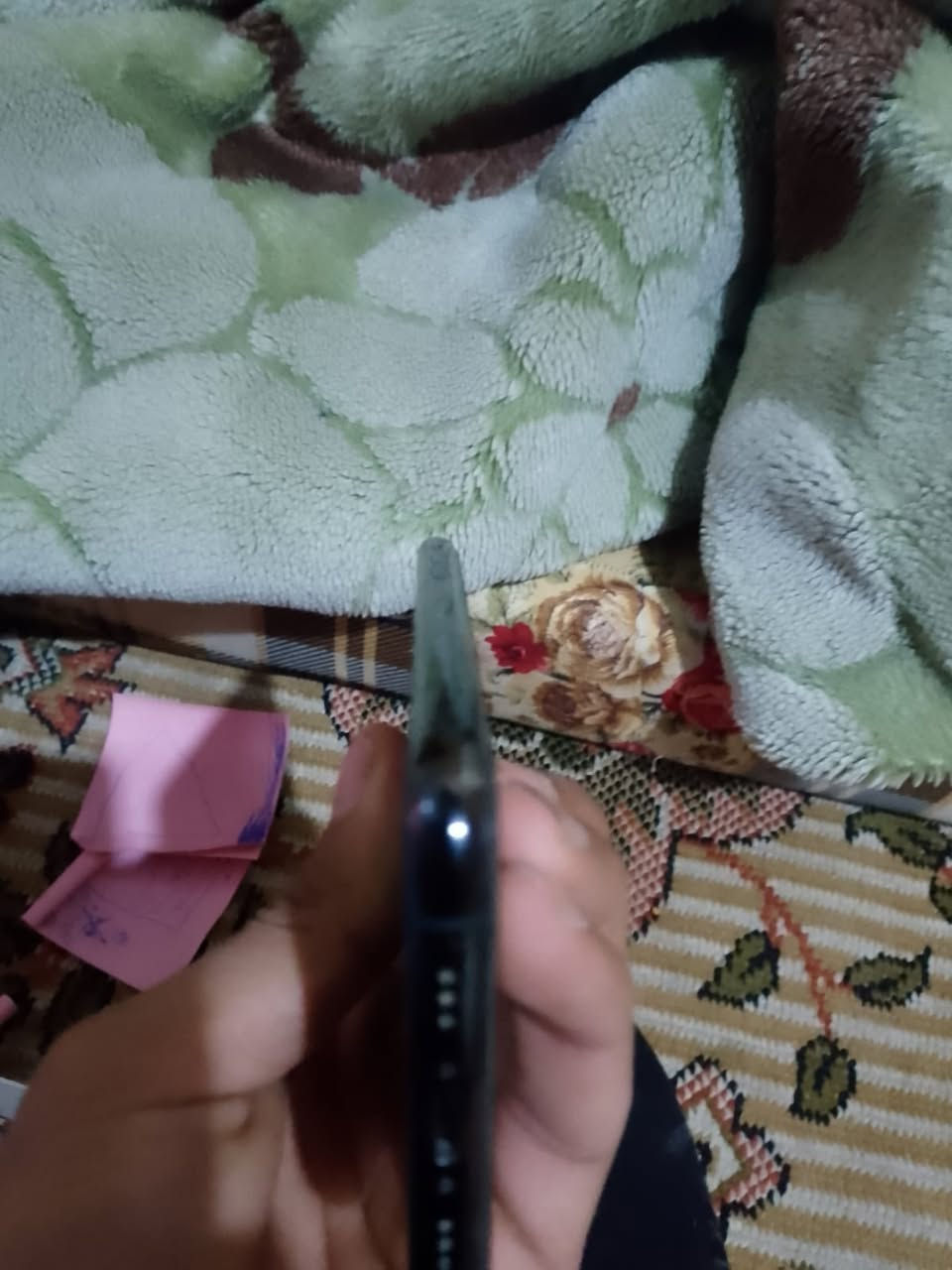 سلام عليكم ايفون11برو  للبيع بلادي بطاريه 68 ذاكره٦٤ سعر ٣٠٠ وبي مجال موجود خاص رقمي ***********
