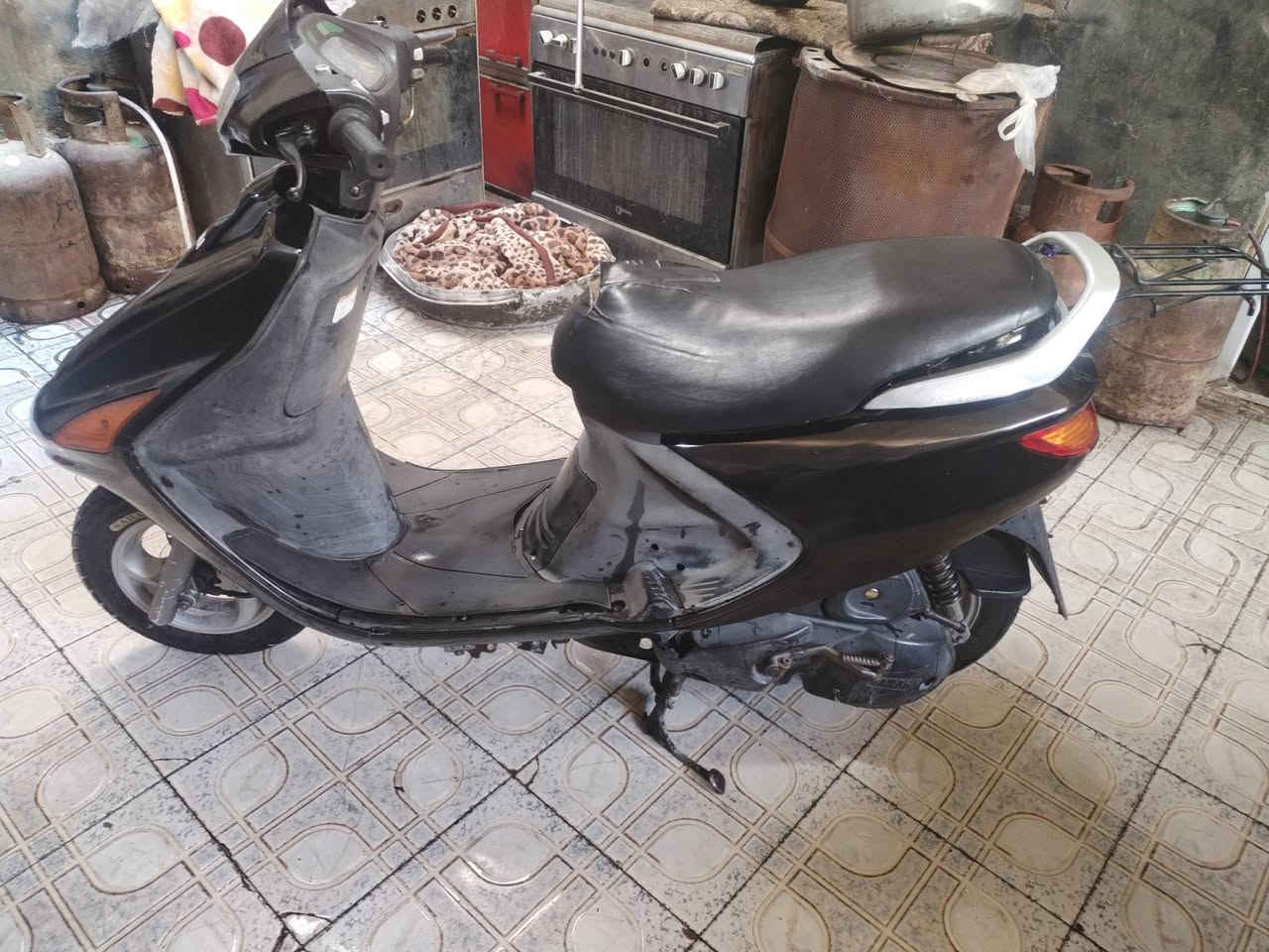 سلام عليكم دراجة فراشه ياباني دبل سكليتر جك صفح كهربائي نضفته ميه بل ميه دراجه كهربائيات كلة شغال سعره 650 مكاني نجف
***********
