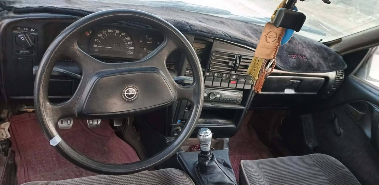 سلام عليكم اوميكا 88 كير محرك صدر كهربائيّات كلها شرط
سنويه عضم دفتر بنزين غرامات صفر سياره بلاديه بعدها شركه
شباب ملاحضه السياره مو للبيع مراوس فقط بستيشن
مراوس بستيشن مكاني كركوك ***********
