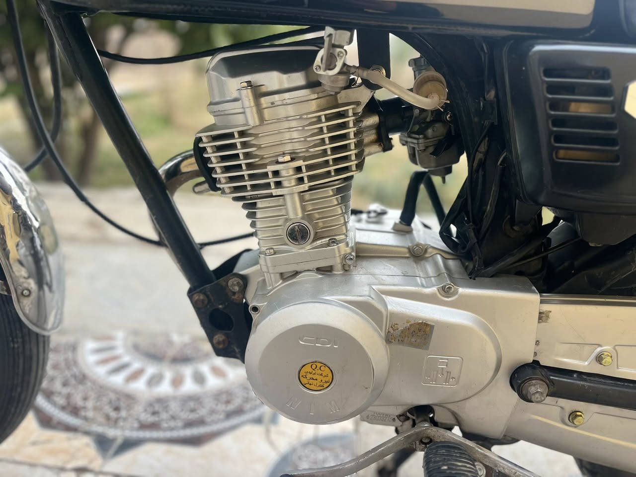 لسلام عليكم دراجة أيراني 4كير موديل 23 كملة كاملة من كلشي السعر 600 وبيها مجال المكان الصقلاوية رقم الهاتف ***********
