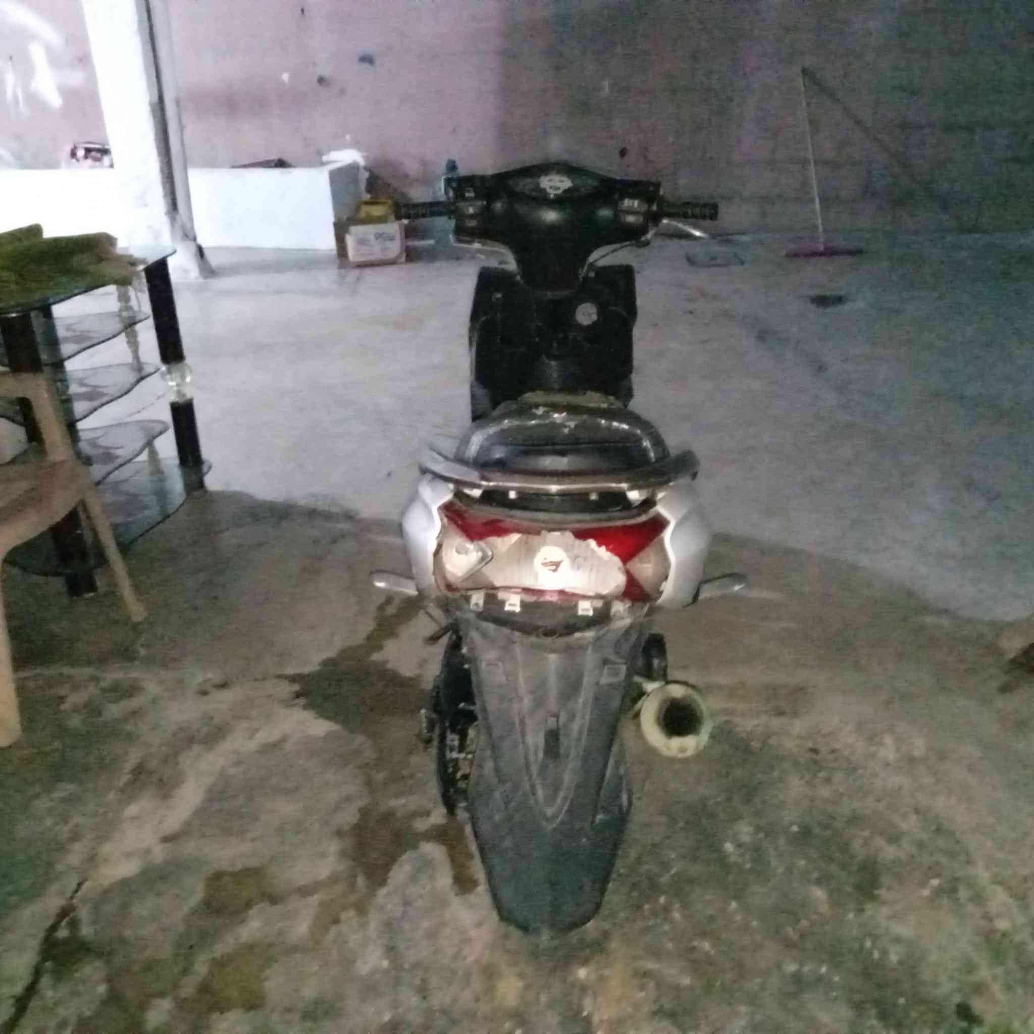 دراجه سكنس ياباني معروضه للبيع 200 وبيها مجال الاستفسار والعنوان بكركوك الحريه الجامعه الشافعين قرب سوق الحريه وحياكم الله على الواتساب


**إذا كنت صاحب هذا الإعلان وتريد حذفه لأي سبب، رجاءا أرسل رسالة إلى الدعم الفني**