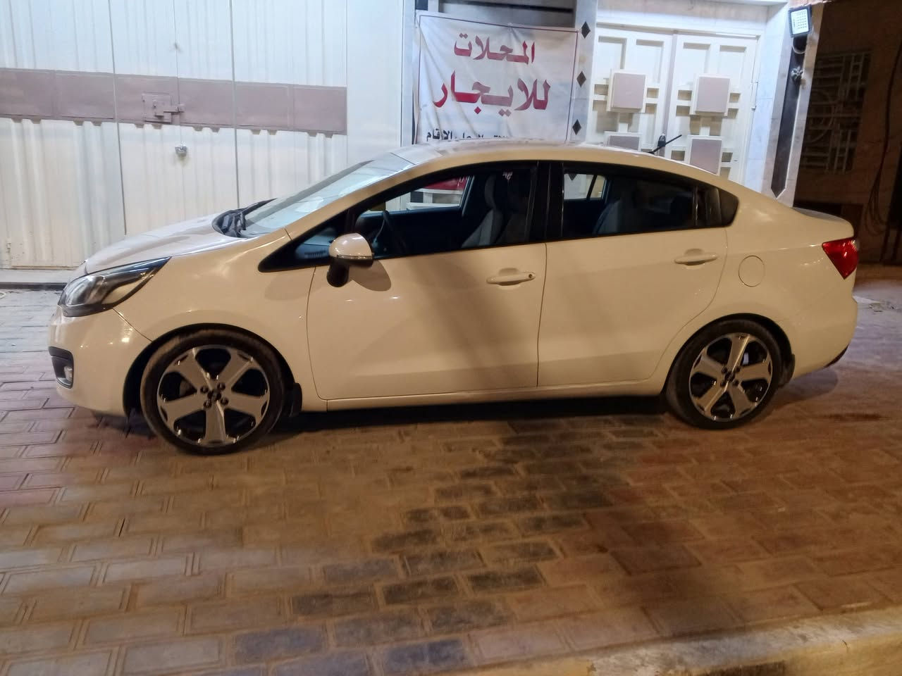 كيا ريو مديل 12الشكل الجديد للبيع
سيارة كفاله رقم كربلاء ب اسمي هزة وسنويه جديده العنوان كربلاء شارع الحداد ***********
