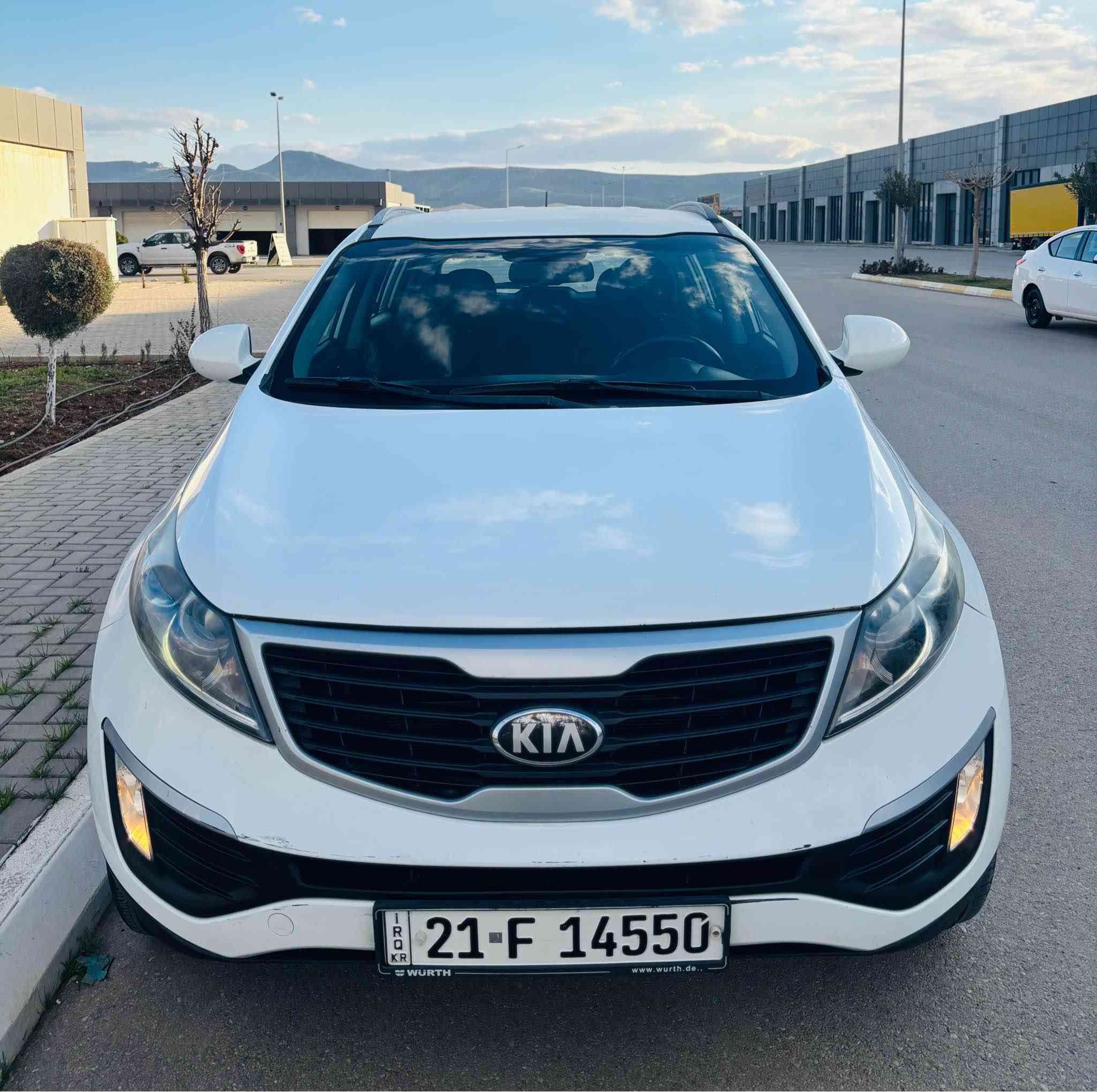 کیا سپۆرتاج ٢٠١٣ 
سفری شەریکەی بخیت مواسەفات کامێرا حاسە بلاجکتۆر ویل کرۆم سوکان ڤۆلیۆم ١٤٠ هەزار ڕۆشتووە گێڕ و مەکینە بەشەرت سەنەوی تازە تایەی تازە هەموو بەشەرتی فەحس بۆیاج ٢ دەرگای لای سەکن بەس پەمپ بێ ناوگرتن پارچەی بیلادیە بێ ئێرباگ پێش و دوا کەپس دەعامیەکانیش بۆیاخ نیە 
سعر ١٣٦$
*********** السليمانية, العراق
