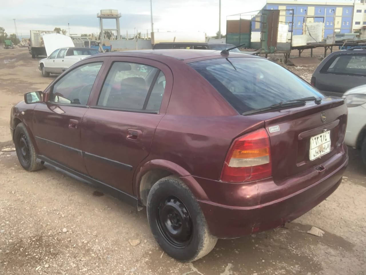 ئۆپل ئیسترا مودیل 2002 مەکینەی 18 گیر عادی مەکینەوگیری بەشەرت  تەقەورەقەی نیە هەیکەلی جوانە کارەبای مەزبوتە  نرخی 22 گلاومەجالی تیایە گورینەوەش اکەم بەشتیک بەدلم بیت ژ.م *********** *********** كالار, السليمانية
