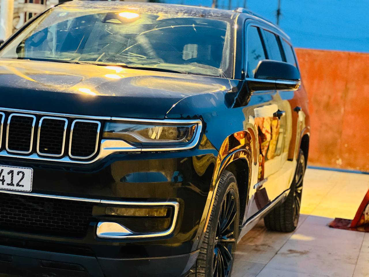 للبيع جيب واكنير موديل 23ترقيم جديد بغداد باسمي حادثه جاملغ وبنيد ودحكه بل جاملغ لخلفي ونصبغ فول مواصفات الاخير واحد ع واحد محرك 8سلندر 5.700 أسعر 400 اربع شدات وبيه مجال مكاني بصره الاستفسار ***********
