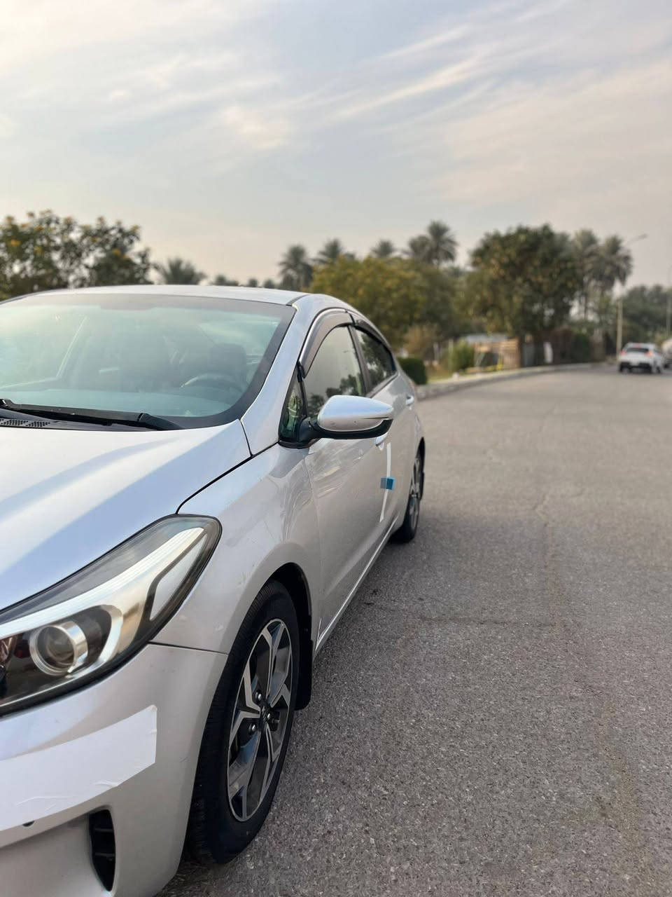 السلام عليكم كيافورتي 2017سيارة جاهزة كيرمحرك تبريد صدر تخم تاير سيارة جاهزة مناقصهه برغي شغل واطلع وين ميعجبك بيهه صبغ جاملغ امامي نصه وبنيد نصه وقبق جنطه حادثهه من امريكا السعر108للتصال***********و***********منضومه زنون اصليه شارع نهار. وراد كندي حادثهه من امريكا قبق جنطه فقط محرك الفين دوش بغداد, العراق
