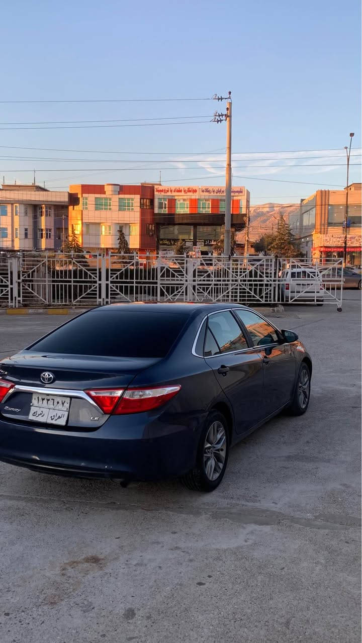 سياره كامري موديل  2017
سياره ٢قطعه صبوخه بي داخلي بئ ارباك 
موسفات LE
سعر تله فوني  بكه يان نامه بنيره  
رقم موبايل ***********
واتساب و كوره ك أربيل, العراق
