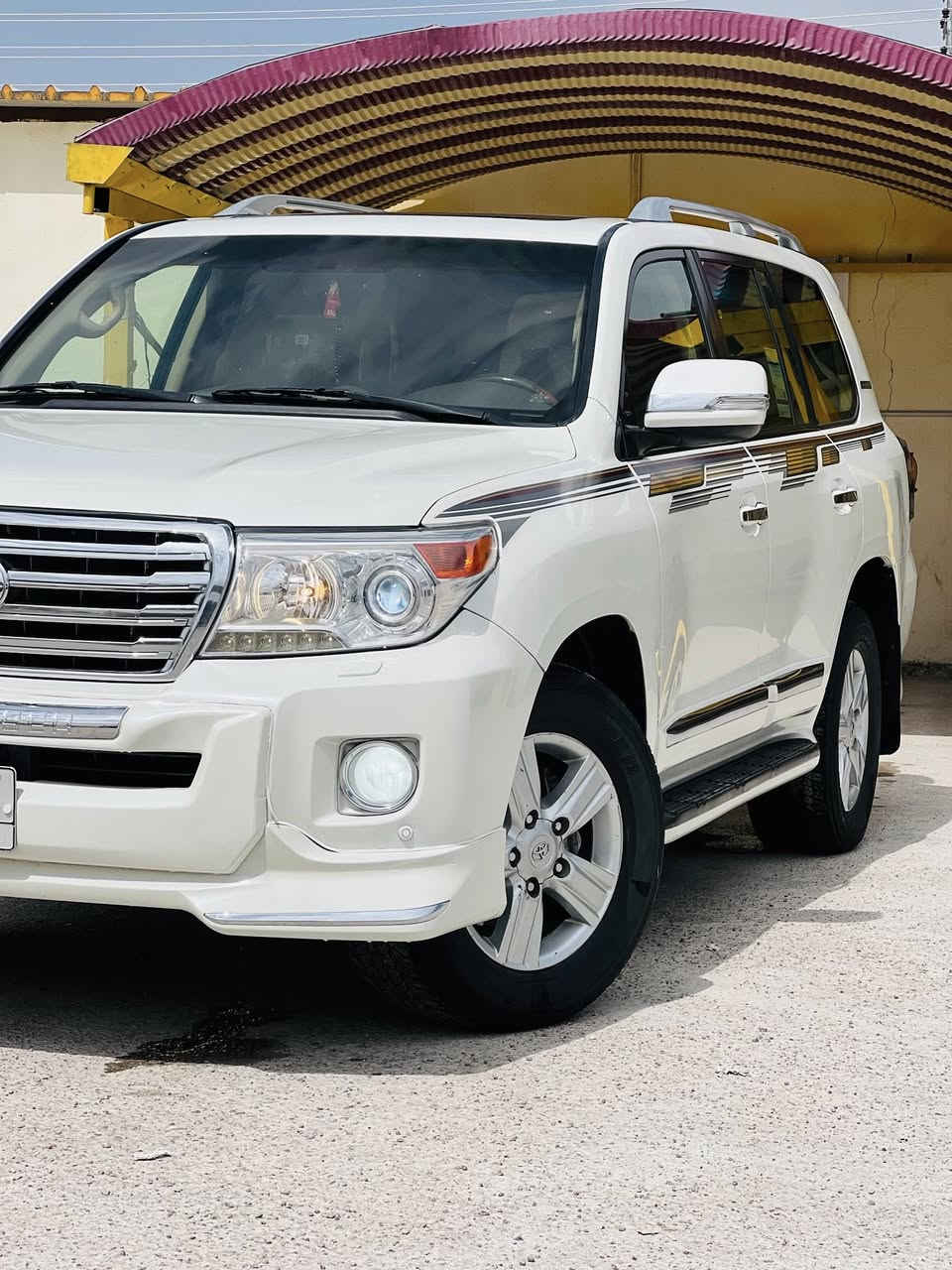 للبيع لاند كروز2012جديده
((((محرك 6 
المواصفات
٣ قطع تبريد
تحكم ستيرن
فتحة سلايت روف
كشنات جلد و كهربائية
طفاية حريق في الارضية الصدر
كامره خلفيه
حساس خلفي حساس امامي
زراكات
مري شفط كهرباء
8 ارباك
نظام تزحلق
نظام نزول منحدرات
دفع رباعي
وبيها منظومه زنون
ثلاجه بيها
عدد البصمه 1 تشغيل وابواب
بصمه رقم بغداد تحويل مباشر
باسمي السياره كلش حلوه وجديده وجاهزه من كل النواحي كير مكينه صدر تايرات دهن فلاتر
مكفوله سياره ما عده دعامية
اماميه وخلفيه صبغ (للجمالية )
السعر : 35.000$
((350 ورقة ))
للاستفسار اتصل على الارقام
***********
***********
