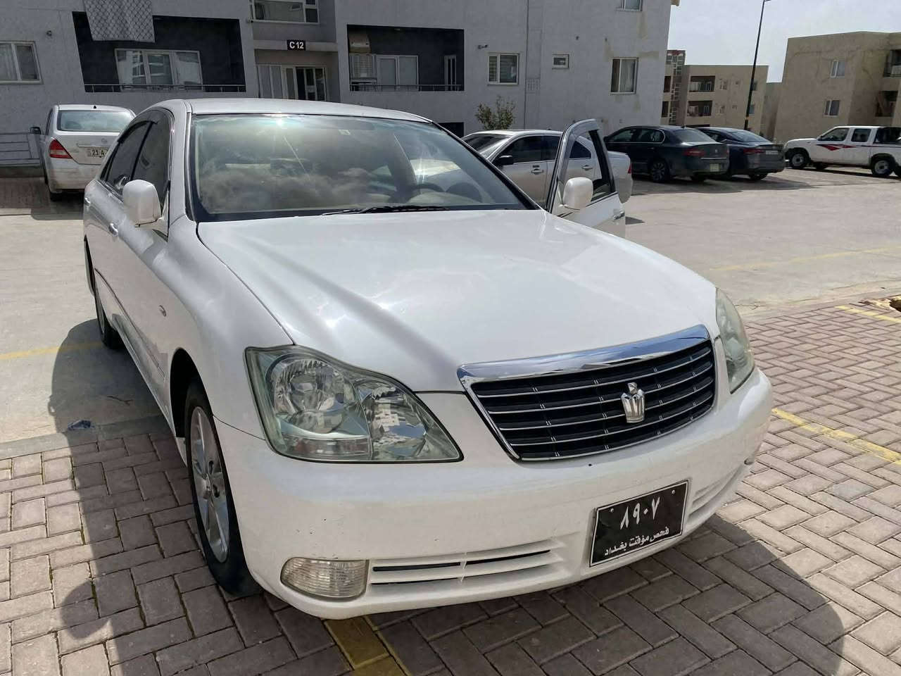 سلاؤ هاؤريان شاهينة براااؤؤة 2005 دؤ دؤكمة بةجؤك بة بجؤك بةي دعم بةي ليدراؤ  كةيري مةكيني بةشرت سيارةكة بةي عةيبة سارد كةرم بةشرت بةصمة نرخ 48   ومعاملة شؤين سليماني ژم ***********
