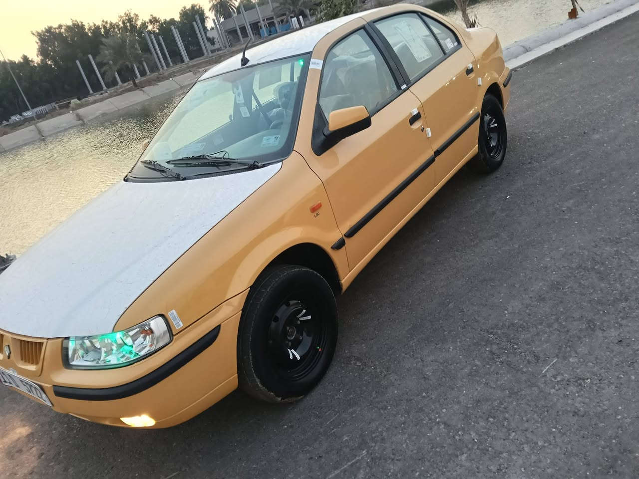 السلام عليكم سمند 2011 سياره رقم بغداد انكليزي مميز هيئه غرامات مصفره تحويل ثاني يوم السيارة كفاله عامه ما عدة الباب الخلفي مصبوغ سياره صفاح موس السياره كير مكينه كسر كارتون صدر امامي خلفي جديد تدفئه تبريد شغاله كلج جديد باتري جديد تخم تاير جديد سياره جاهزة للخير كبل للشارع  السعر خاص وتدلل ولموشراي لايتصل فدوه المكان بغداد حي القاهرة للاستفسار *********** بي وتساب
