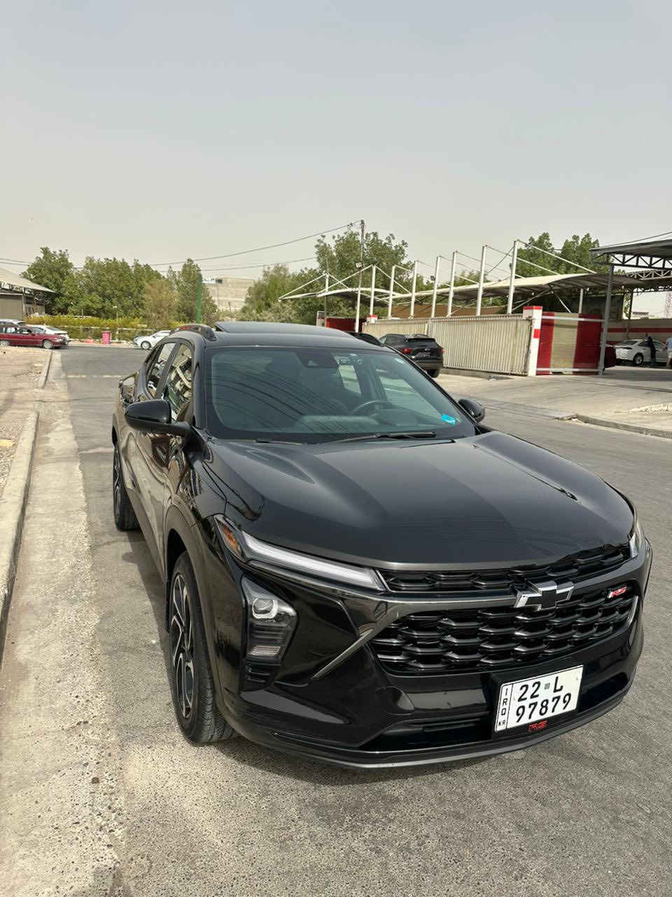 السلام عليكم للبيع شوفر تراكس 2RS فول مواصفات كلين تايتل كفاله عامه . بصمة تشغيل .بصمة ابواب .  تشغيل عن بعد . رادار امامي تفاعلي . هاند بريك بصمه . سلايد روف (فتحه) كشنات جلد .. ويل كبير .  ماشيه 14 الف كيلو متر . السعر 167 وبيها مجال السياره رقم اربيل بأسمي .. مكان السياره بغداد حي الجامعه . للاستفسار اكثر ***********
