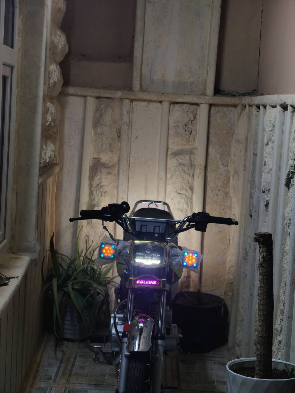 سلام عليكم بيع او مراوس بنامه كامل أو تايكر نضيف وسعره 750 وبي مجال بسيط


**إذا كنت صاحب هذا الإعلان وتريد حذفه لأي سبب، رجاءا أرسل رسالة إلى الدعم الفني**