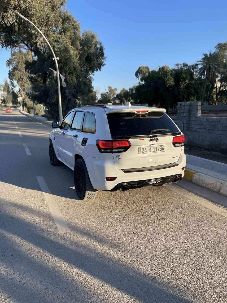 السلام عليكم / من رخصت الادمن المحترم 

جيب SRT موديل 15 اصل 
لون ابيض رقم دهوك السيارة كلش حلوا 
داخله كلين وبيها قطعتين صبغ هنا بدون دواخل  
السيارة وارد امركي 

السعر 223 

☎️***********
