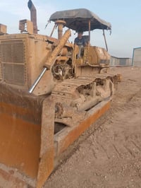 بلدوزر حجم 65 للبيع السعر 23مليون رقم الهاتف 07717843365  تحياتي لكم