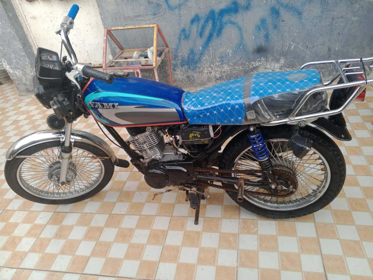 سلام عليكم مكلف بل نشر🤚🏽دراجه تعمير بدون وراق كلك مكينه تايكر مجفتف مره واحد دراجه نضيف ومرتبه شاصي نامه امتياز السعر 300 وبيه مجال بسيط العنوان بابل قضاء القاسم للحجز ولاستفسار ***********♥️
