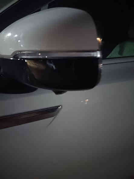 السلام عليكم
كيا سورنتو2025.  رقم واسط باسمي
فول مواصفات
اربع كامرات
داتا شوب
تشغيل عن بعد
تتقدم وتتاخر بالريمونت
توقف ذاتي
ويل20
بردات جانبية
رادار جانبي
شحن لاسلكي
ماشية1940قابل للزيادة
محرك6 سلندر
السعر المطلوب355$وبيه مجال
بيع أو مراوس بالاندكروز 2019:2020 السيارة خاضعة للظمان اريع تبديلات دهن مجانية على حساب الشركة ***********
