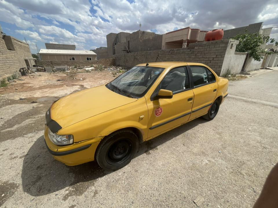 سمند 2011
كير محرك نضيفات تبريد شغال 
سنوية 29

ما عليه غرامات 
شوط التحويل 
مشروع وطني گير عادي سياره مرتبة مال جني 
ب33 وبيه مجال للشراي 
***********
