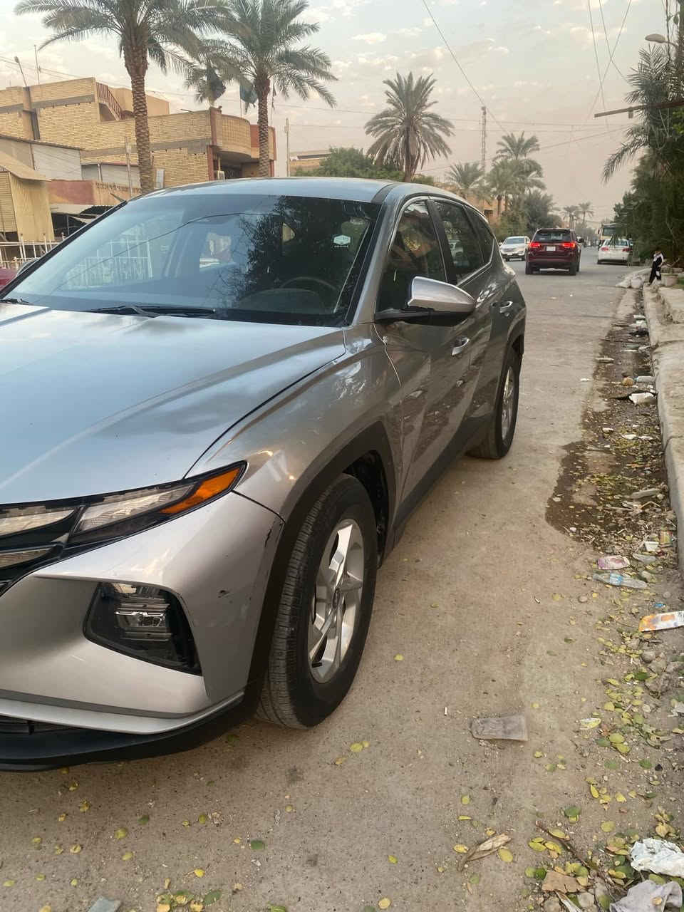 للبيع توسان 2022 وارد كندي 
ماشية 50 الف كيلو قابل للزيادة محرك 2500
السيارة مواصفات عادية 
بيها جراد بالبنيد يعني يرادلة صبغ
وبيها طخة صغير  بالجامغ الامامي وبالجاملغ الخلفي مامصلحات وحادثها بنيد مبدل وربع الجاملغ نفسة صور السونار مرفقة بالصور
سعر السيارة 169 ورقة 
الاتصال ***********
