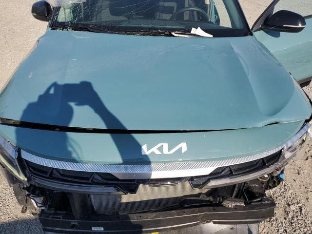 السلام عليكم 
ستليوس 2025

فول مواصفات سياره جديده 
بدون ايرباك 
سياره شغاله وماشيه 
حاليا سياره بالحره 

السعر116وبيه مجال

الاستفسار***********
