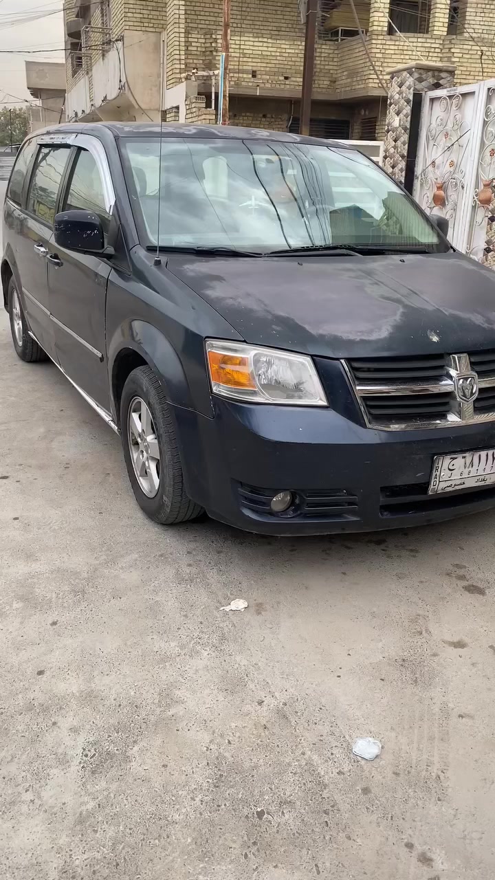 دوج كرفان ٢٠٠٨ فول ماعده الجنطه مكينه ٣٨٠٠ تبريد ٣ قطع تخم تاير جديد باتري جديد كهربائيات شغاله مكينه وكير نضيفات سياره حادثه جاملغ الايمن والباب وبيه طخه بل جاملغ الخلفي مصبوغه حزام سعره ٨٧وبيه مجال 
***********
