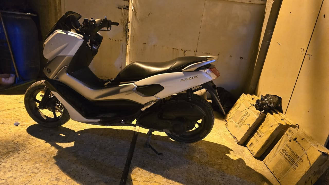 السلام عليكم  دراجه ان ماكس موديل ٢٠٢٠ ياباني الدراجه زيرو ماشيه 5000 فقط كفاله عامه من كلشي فقط حادث بيه بلوجي
يرادله فقط بجم وماصده   سعر   ٨٥٠. وبيه مجال بصيط تصال فقط.  ***********. عنوان مسيب.
