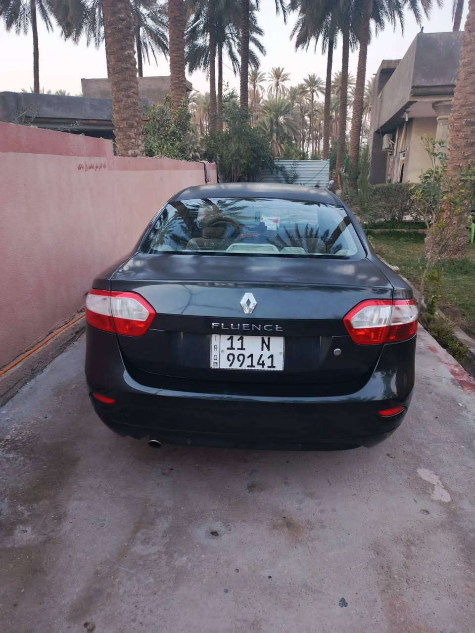 السلام عليكم رينو فلورنس موديل 2016 حادثها باب خلفي وباب امامي بي صبغ وجاملغ تواصل سعرها 60 وبيه مجال بسيط ***********
