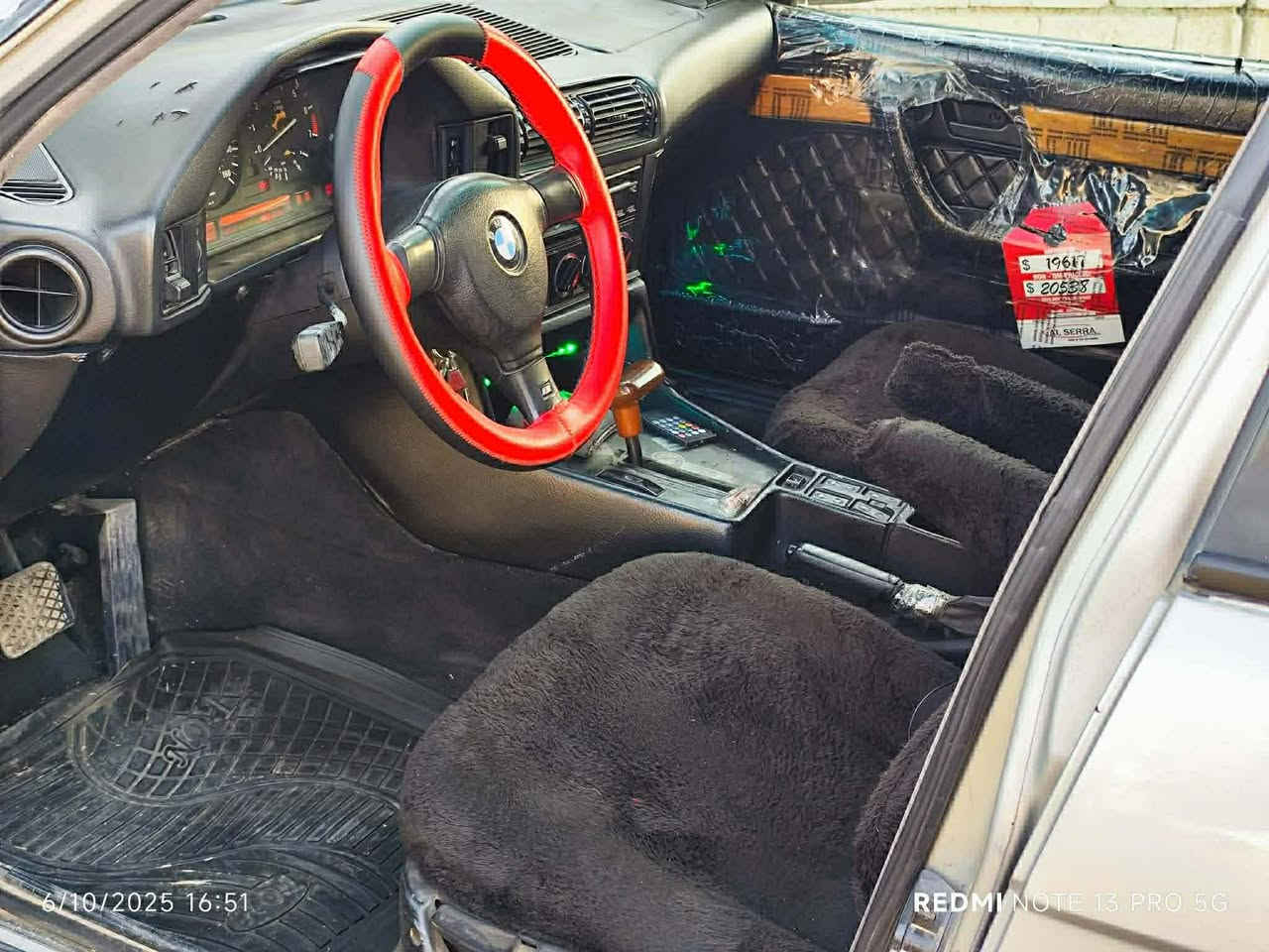 مەکینە ٥٢٥ کەپس گێر تۆماتیک  فول مواسەفات بێ بوخار ٩٦ لە سەنەویا  یەک تۆزی پێوەیە لە پێشۆ بەدەنی گرتوەو ناوەی نەگرتووە سلایدوو چوار جام کارەبای لایت ئەلقەیە  ٣٨ کەمێ ماعمەلەش رەقەمەکەو سەنەوی بەهەدیە ئەدەم بەس بەشەرتی مالی مەدەنی ئەوەلیات ئیفرۆشم
***********
