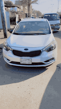 سلام عليكم سيراتو موديل 14 خليجي بيهه كم بوب رش فقط لجماليه باقي كفاله سعر 105 بيهه مجال ***********
