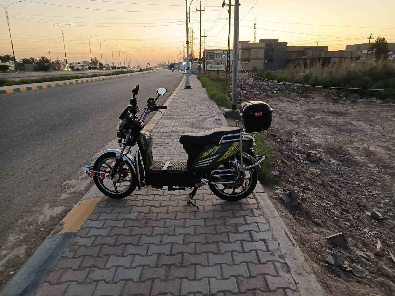 السلام عليكم يوجد ماطور هارلي للبيع موديل 2026 
كامل المواصفات شغال من كلشي ينفلن البواري الورى والسماعات والطوك الكدام مكان فلوجه السعر 850 وبي  مجال  البطاريات عدد 6 وعلى فحص 
للتواصل رقم الهاتف 
***********او
***********
