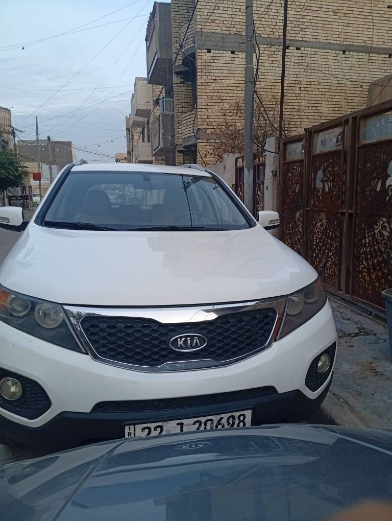 السلام عليكم للبيع سورنتو 2013 خليجي ابيض رقم أربيل باسمنه تحويل اووكاله سنويه لل٢٧ ٧راكب ٣قطع تبريد محرك ٢٤٠٠دوش المحرك والكير مكفولات والتبريد كلين ماعدى شويه شغلات بسيطه بيه تخم تايرات باتري جديد الصدر جديد بصمه تشغيل والباب موجوده في بغداد السعر 138 وبيه مجال للشراي وهذا رقمي *********** بغداد, العراق
