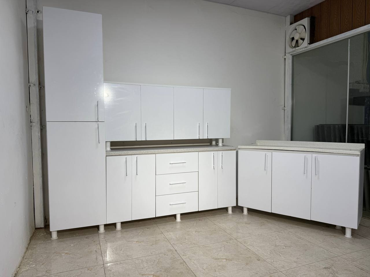 كاونتر متر ونص ارضي والملحق مترونص
+ ڤاترينا 50 سم 
السنك متر و20 مرمر 
سقف الارضي بديل المرمر 
للحجز ولاستفسار مراسله الصفحه 💫
🚛 🚛 🚛 🚛 🚛
تتوفر لدينا خدمة توصيل
 كافه محافظات العراق


**إذا كنت صاحب هذا الإعلان وتريد حذفه لأي سبب، رجاءا أرسل رسالة إلى الدعم الفني**