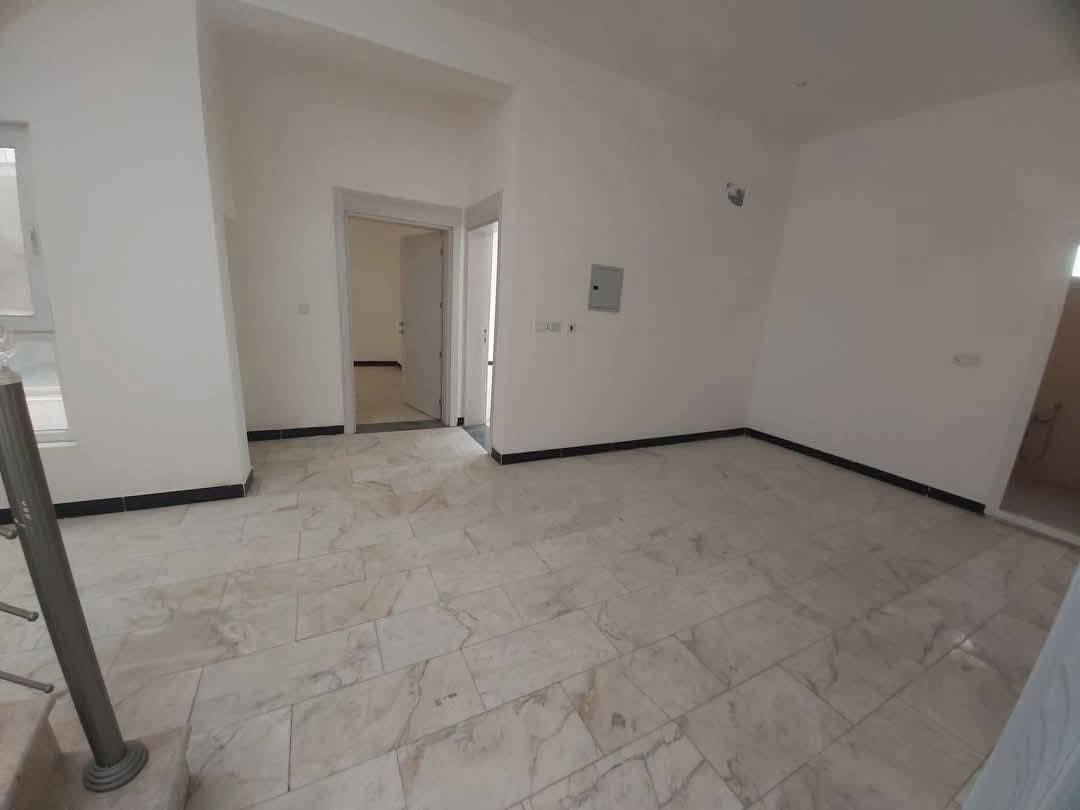 يتوفر دار للأيجار في مجمع عماد سكر النجف
المساحه 250 متر 
طابقين مكون من غرف نوم عدد 4 وصاله استقبال مطبخ مجموعة صحيات كراج وحديقه 

سيتم الرد في التعليقات  لمعرفة السعر /اكتب تم 

مكتب ابو رضا للعقار عنوان المكتب حي القادسية مقابل مجمع عماد سكر قرب فلكة المطار 

التواصل واتساب فقط بدون اتصال *********** 
فقط واتساب اخوان الخط غير شغال
