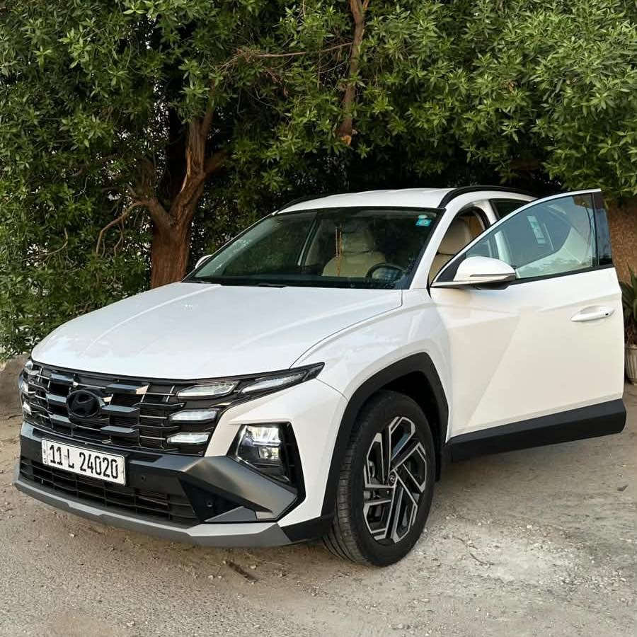 للبيع Hyundai-Tucson-2025
اللون/ ابيض
سيارة رقم بغداد - ماشية 8 الف كيلومتر
وارد خليجي 
سيارة نظيفة جداً وبحالة ممتازة 
مواصفات / محرك اقتصادي وقوي 
شاشة حديثة متعددة الوظائف - كاميرا وحساسات
تشغيل بصمة وستارت - إضاءة LED كاملة
جنوط وكالة - مرايا كهربائية - تكييف ممتاز
داخلية نظيفة جدا ومغلفة 
__________________________________________
السعر 235 وبيها مجال
للتواصل : ***********
