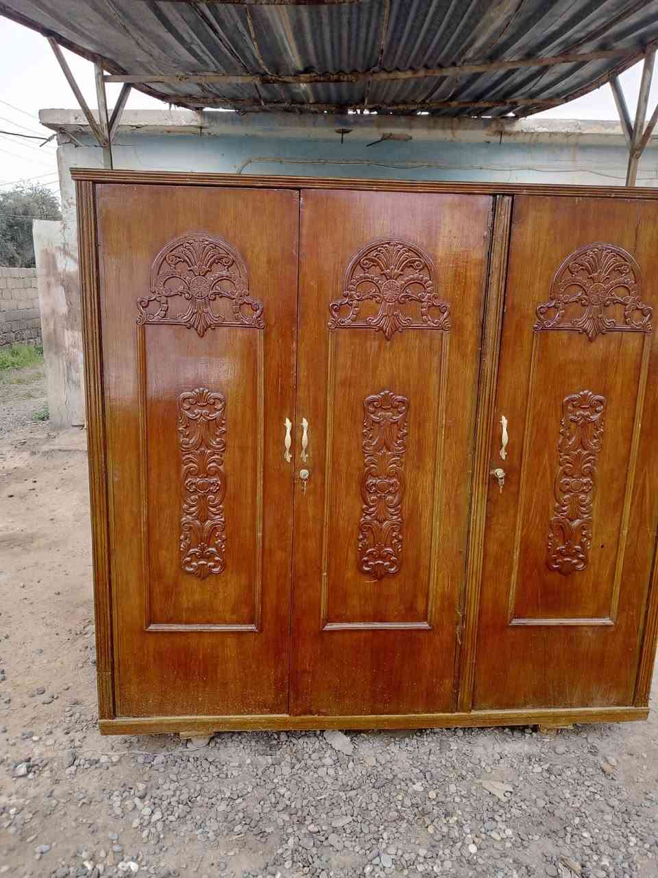 السلام عليكم 🙋🙋
قنصور للبيع السعر 💸130💸 الف 
قنصور🚪 3🚪 ابواب خشب 
صاج عراقي👍 
مستعمل 😊
الاستفسار مع طارق أبو محمود 💁
***********📞📞
***********📞📞
