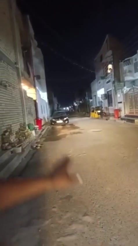 السلام عليكم يوجد عدنه قطعت ارض المساحه ١٠٠ مترمربع   طابو زراعي سند ٢٥ كامله الخدمات العنوان بغداد سبع قصور قرب شارع ابو علي رقم الهاتف ***********
