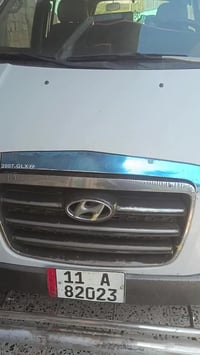 للبيع ٢٠٠٧ سياره حلوه مال شغل متصرف عليه ربع جاهزه ٠٧٨٢٥٣٢٦٩٧٠