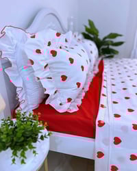 فرشات عيد الحب • تفصيل حسب الطلب • توصيل لكل المحافظات