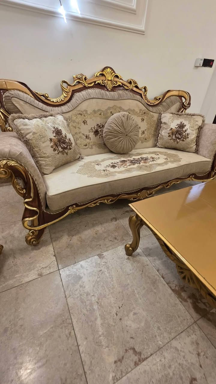 تخم تركي زان جدا نظيف ١٠ مقاعد وطبلة وسط


**إذا كنت صاحب هذا الإعلان وتريد حذفه لأي سبب، رجاءا أرسل رسالة إلى الدعم الفني**